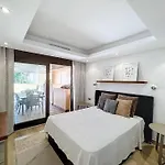 Apartment Elegant Getaway - Bahia De Plata - Charlene Estepona