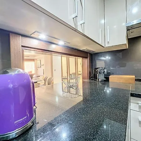 Elegant Getaway - Bahia De Plata - Charlene Apartment Estepona