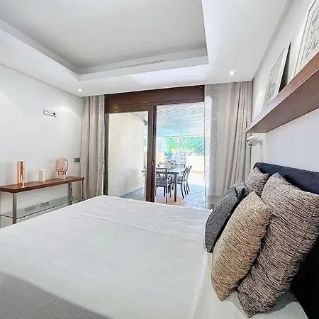 Elegant Getaway - Bahia De Plata - Charlene *
