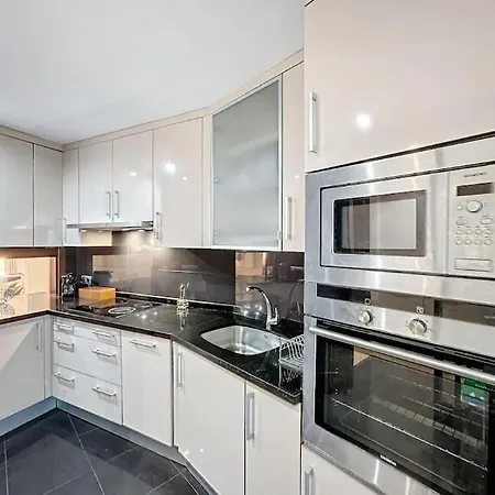 Daire Elegant Getaway - Bahia De Plata - Charlene *