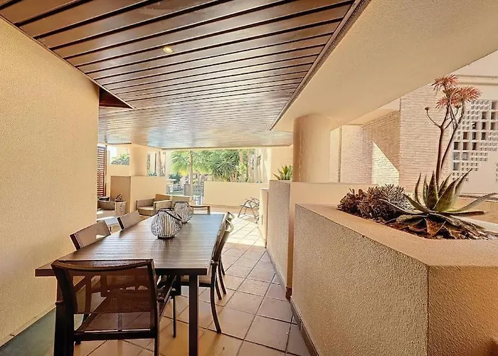 Elegant Getaway - Bahia De Plata - Charlene 埃斯特波纳